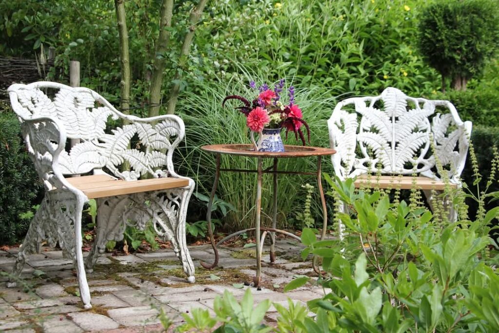 Natur trifft Philosophie – Eröffnung des 1. Philosophischen Gartens in Kärnten „Sophies Garten“ und Philosophie to-go